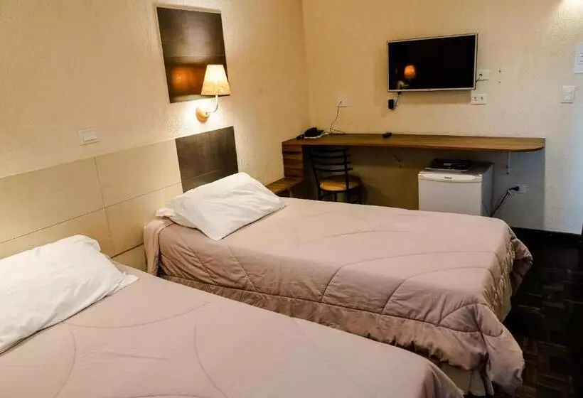 호텔 Pousada Do Anhangava