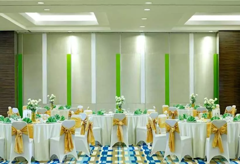 酒店 Santika Cikarang