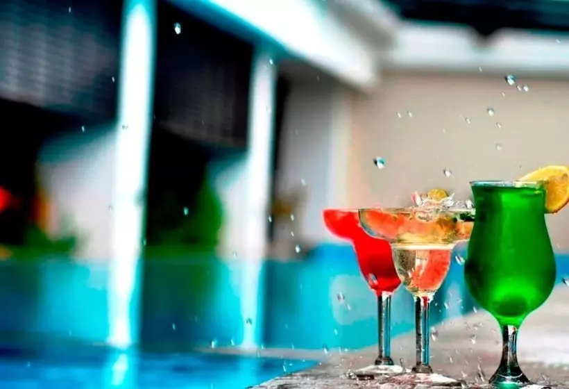 酒店 Santika Cikarang