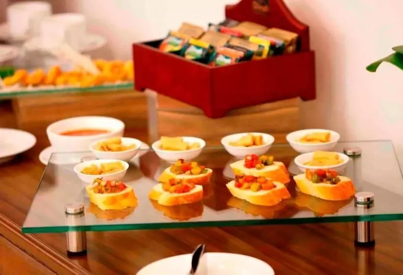 酒店 Santika Cikarang