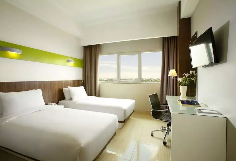 酒店 Santika Cikarang