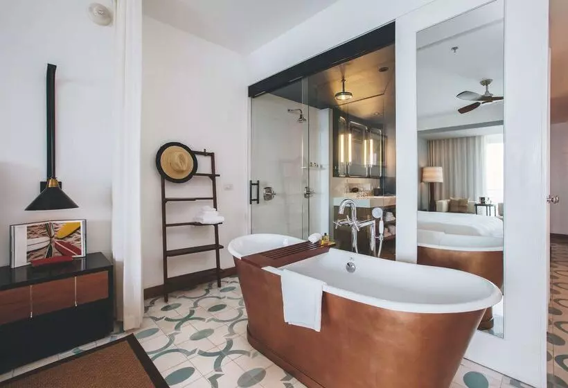 The Cape, A Thompson Hotel, By Hyatt