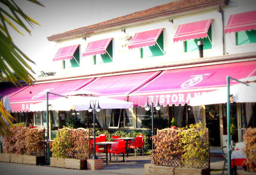 Отель Vettore Dal 1947