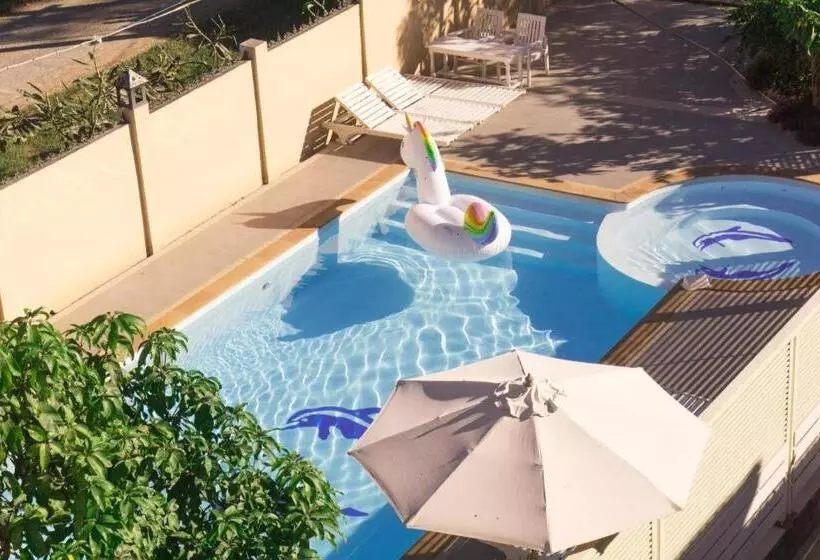 هتل Westay @ The Grand Nyaung Shwe, Inle Lake