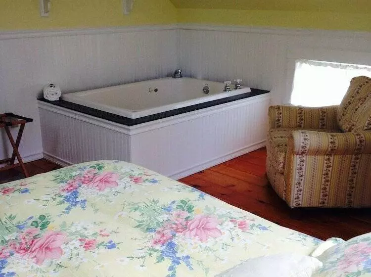 James Place Inn Bed And Breakfast