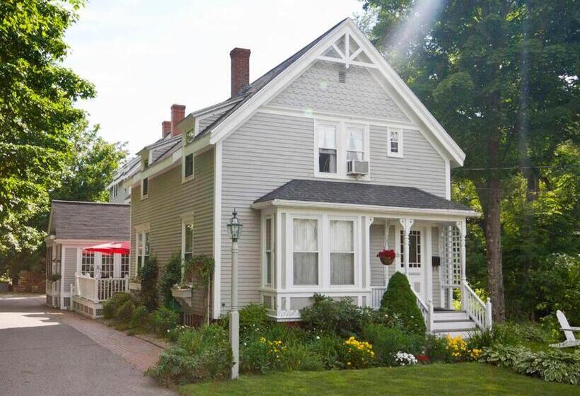 James Place Inn Bed And Breakfast