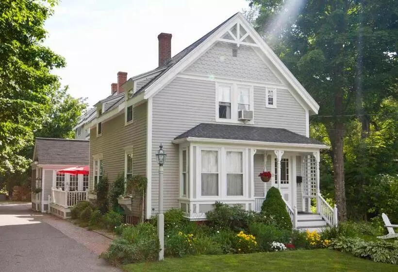 James Place Inn Bed And Breakfast