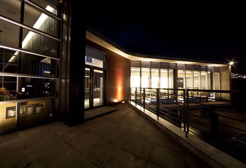 Luston Villa & Hotel