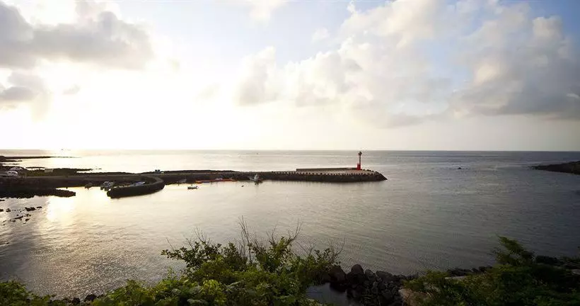 Luston Villa & Hotel