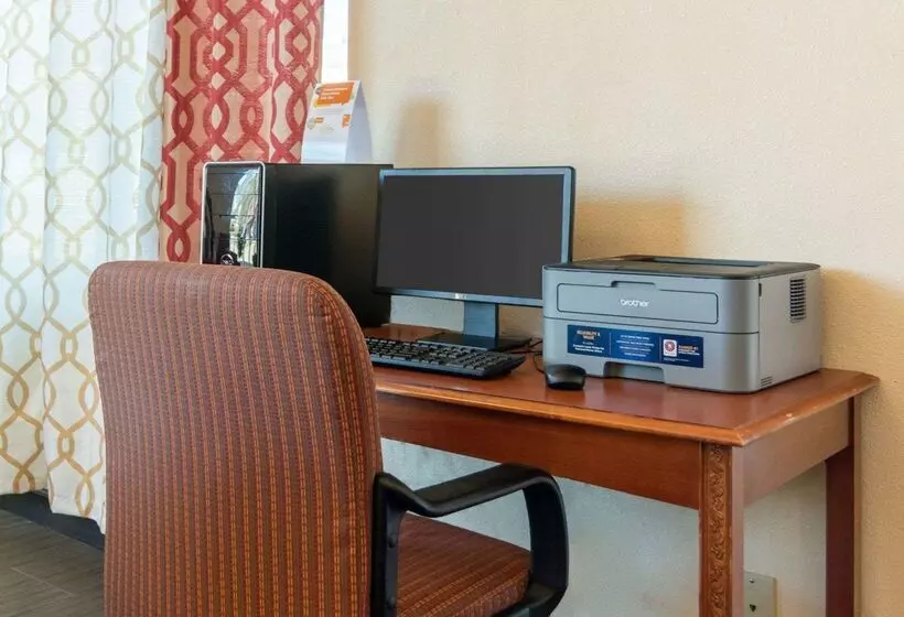 모텔 Homestay Inn & Suites