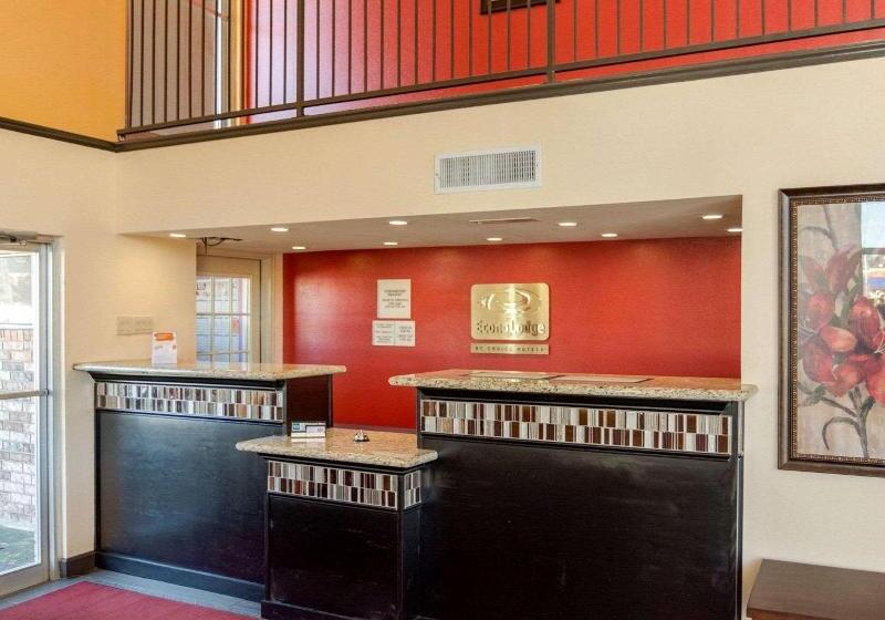 모텔 Homestay Inn & Suites