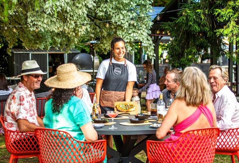 모텔 The Oriana Orange   Retro Hotel & Resort