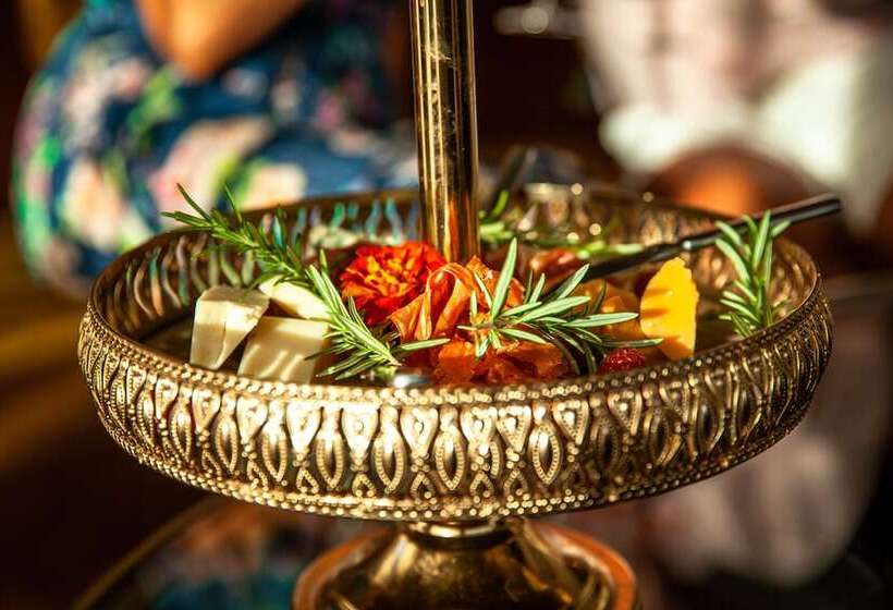 모텔 The Oriana Orange   Retro Hotel & Resort