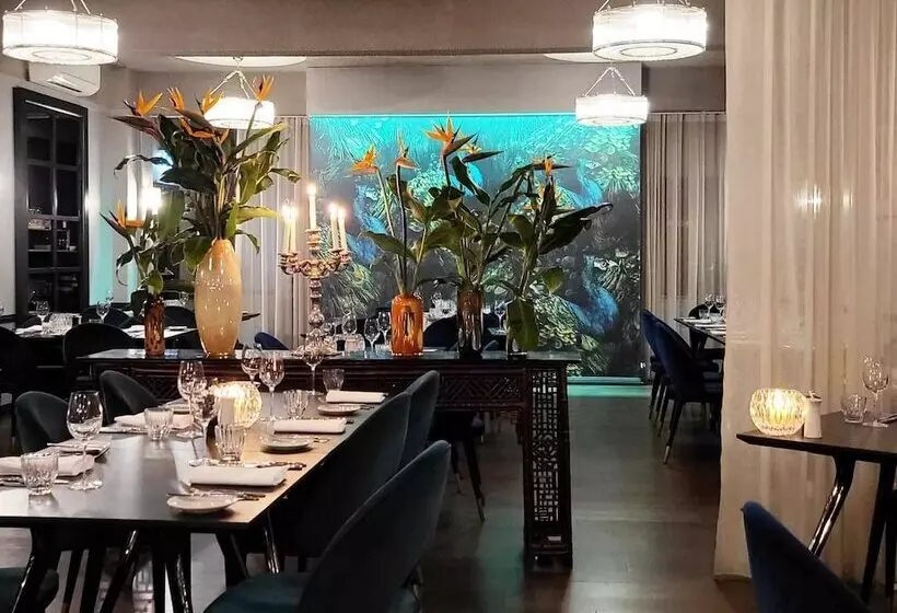 모텔 The Oriana Orange   Retro Hotel & Resort