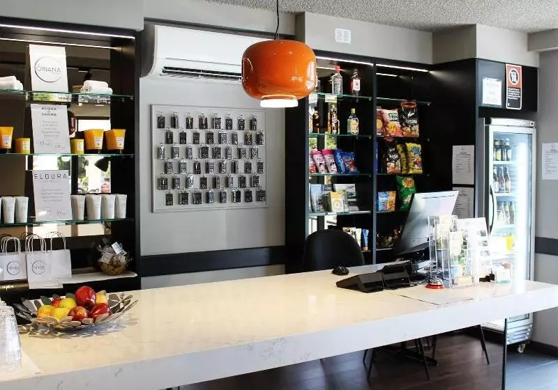 모텔 The Oriana Orange   Retro Hotel & Resort