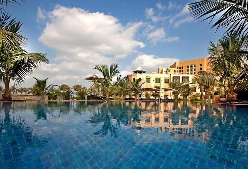 Shangri La Hotel Apartments Qaryat Al Beri