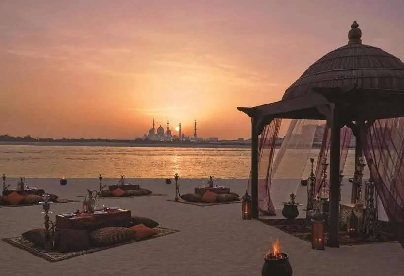 Shangri La Hotel Apartments Qaryat Al Beri