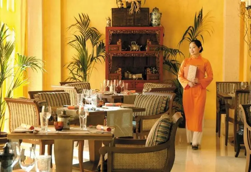 Shangri La Hotel Apartments Qaryat Al Beri