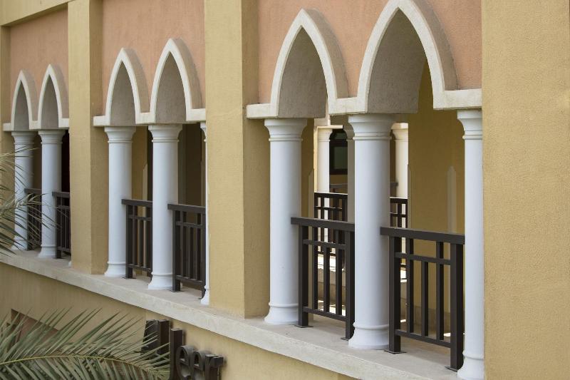 Shangri La Hotel Apartments Qaryat Al Beri