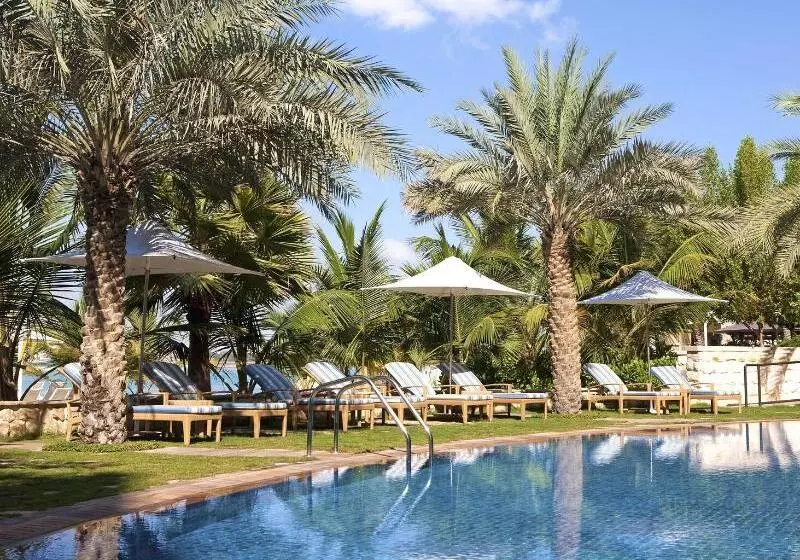Shangri La Hotel Apartments Qaryat Al Beri