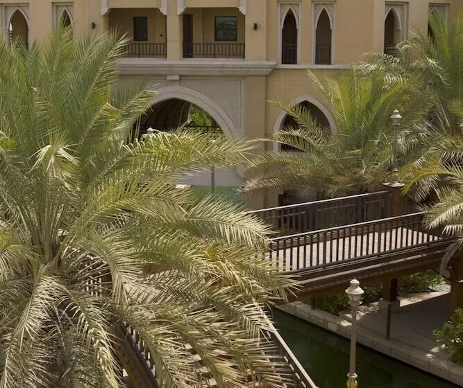 Shangri La Hotel Apartments Qaryat Al Beri