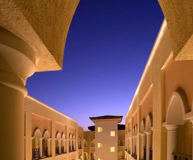 Shangri La Hotel Apartments Qaryat Al Beri