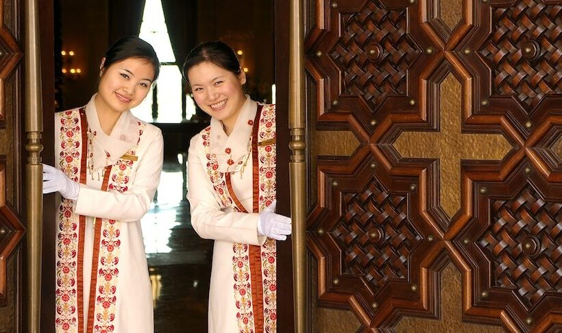 Shangri La Hotel Apartments Qaryat Al Beri