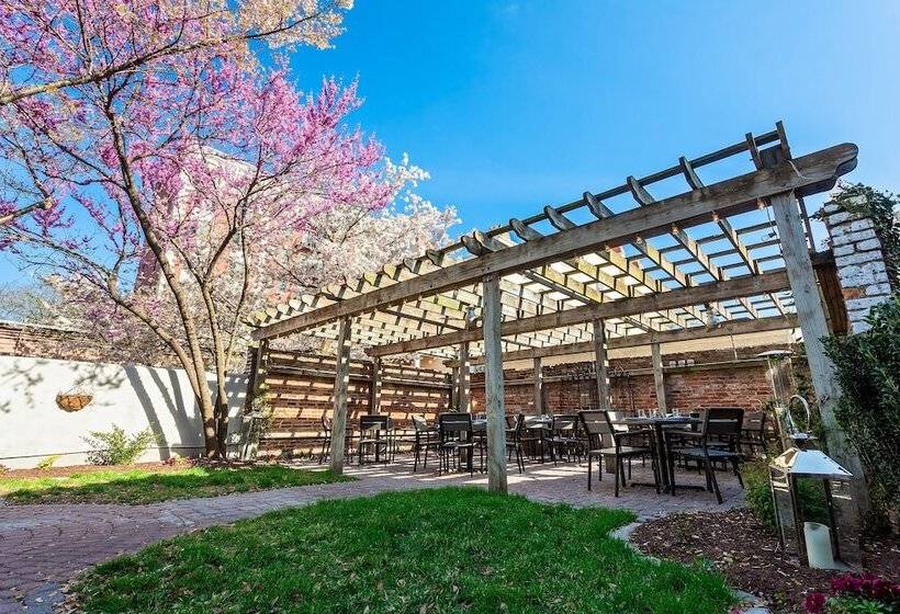 مبيت وإفطار The Inn At Four Eleven York