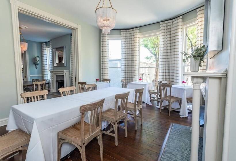 مبيت وإفطار The Inn At Four Eleven York