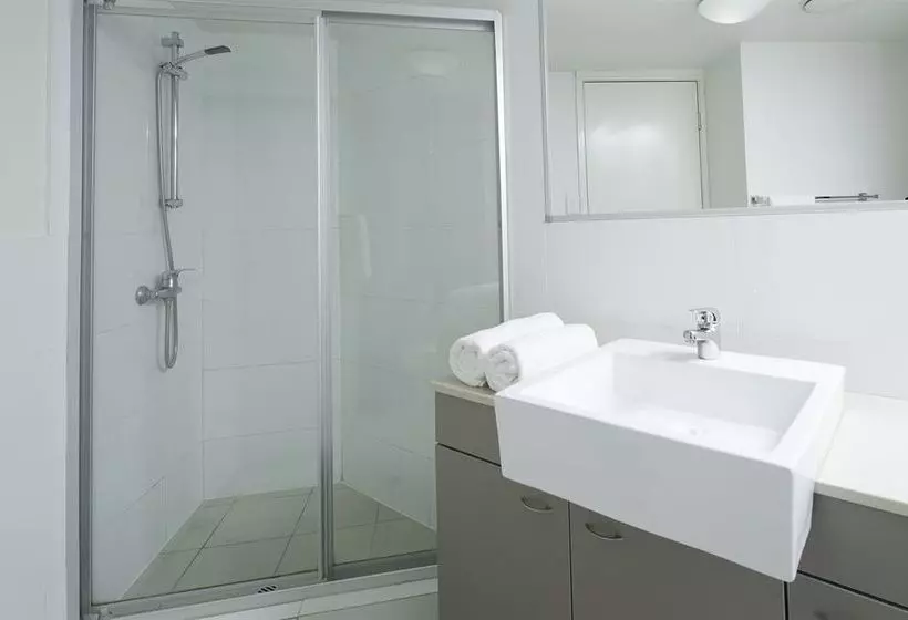 Breakfree Fortitude Valley