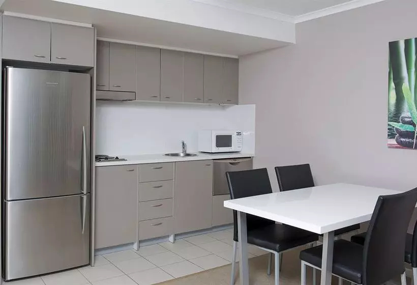 Breakfree Fortitude Valley