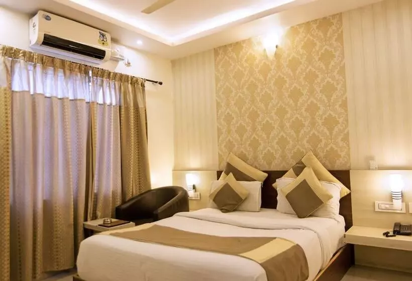 Hôtel Aishwarya Suites