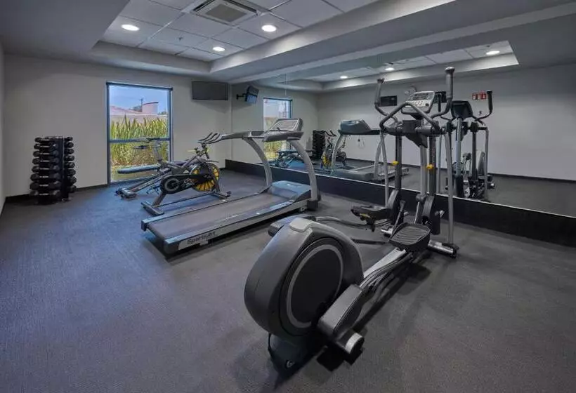 酒店 City Express By Marriott Salamanca