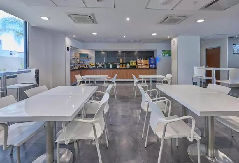 酒店 City Express By Marriott Salamanca