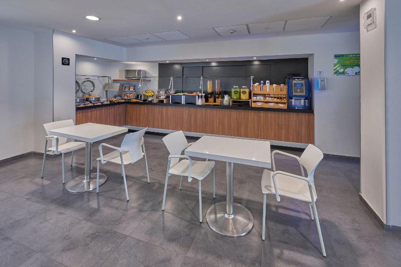 فندق City Express By Marriott Salamanca