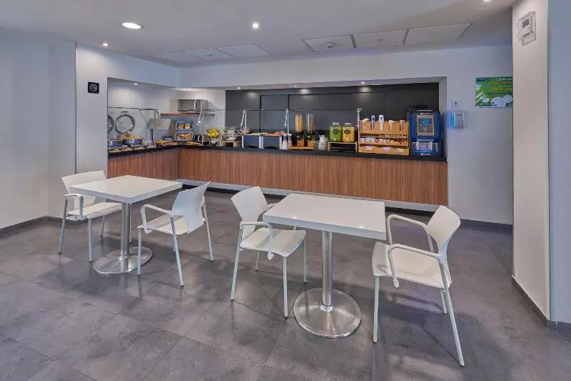 酒店 City Express By Marriott Salamanca