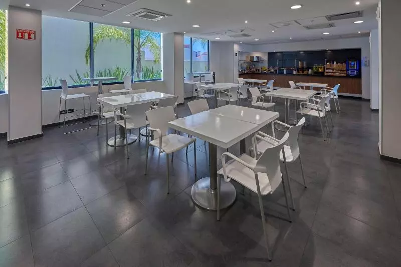 酒店 City Express By Marriott Salamanca