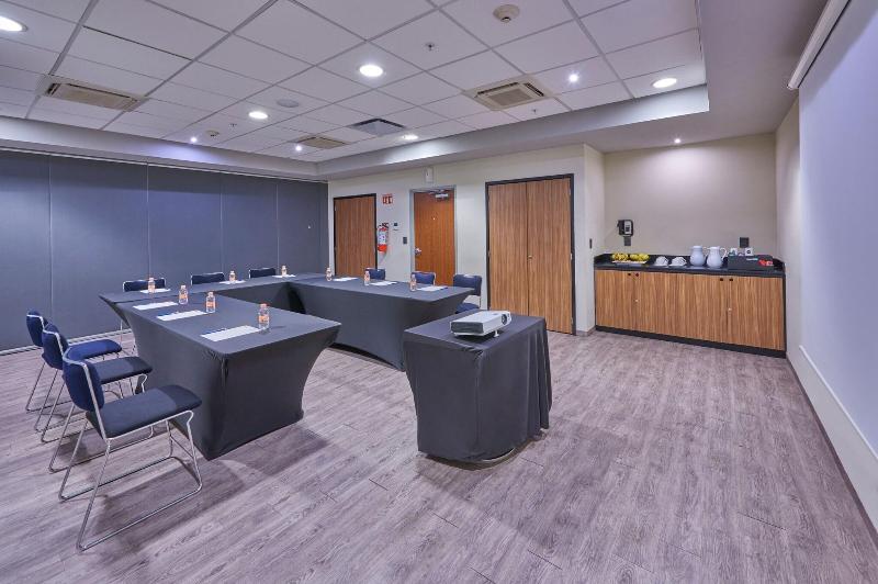 فندق City Express By Marriott Salamanca