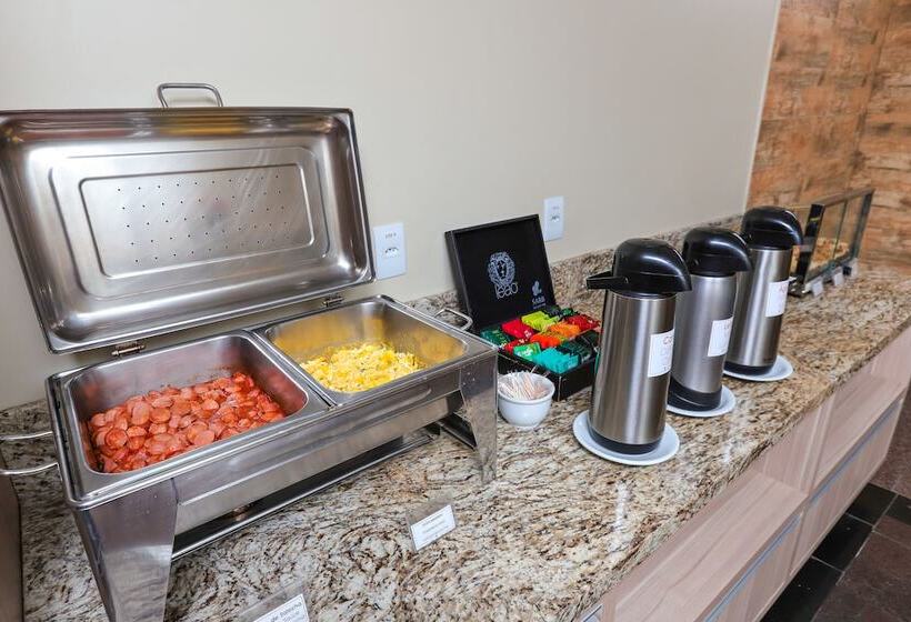 هتل Express Terminal Tur  Rodoviaria Porto Alegre