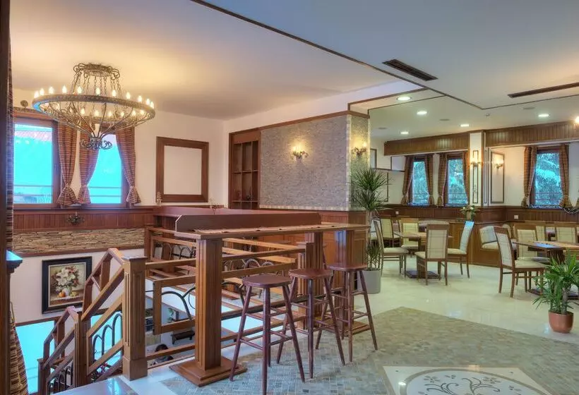 Mpm Family Hotel Merryan