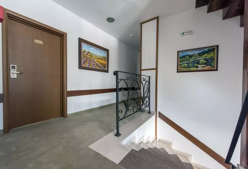 Mpm Family Hotel Merryan