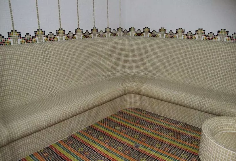 Mpm Family Hotel Merryan