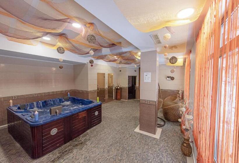 Mpm Family Hotel Merryan