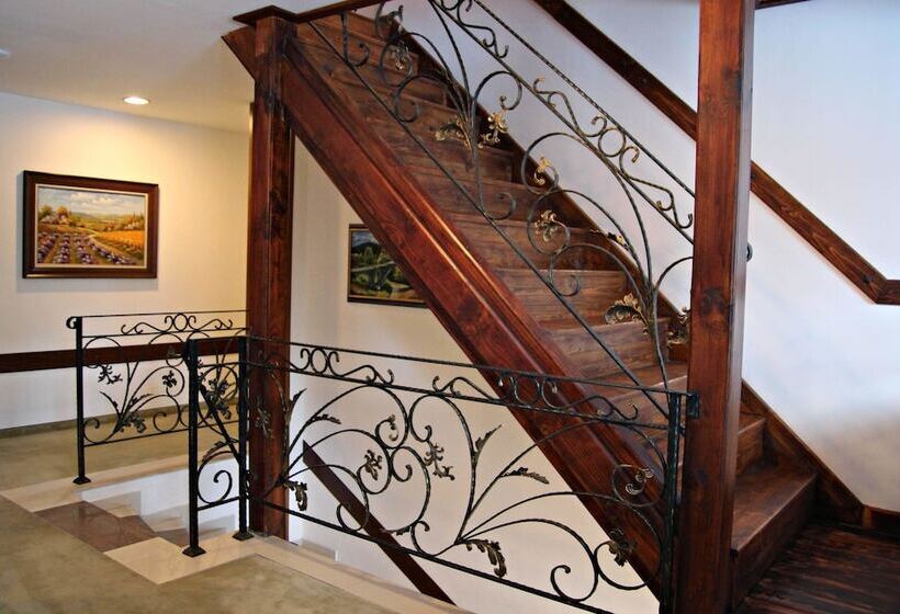 Mpm Family Hotel Merryan