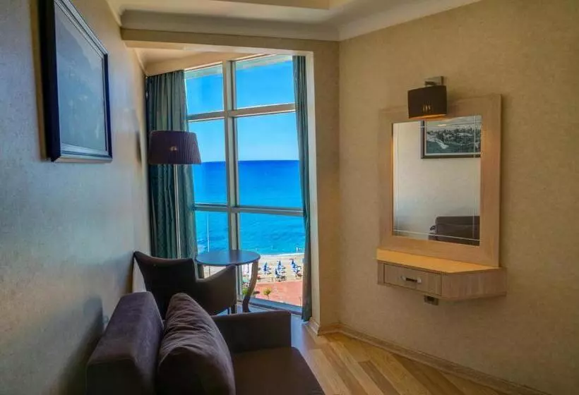 בית מלון כפרי Parador Beach