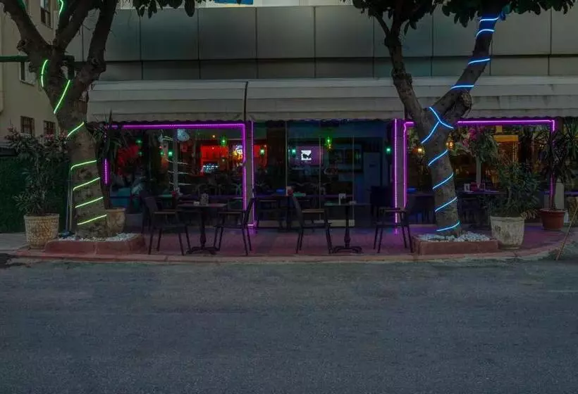 בית מלון כפרי Parador Beach