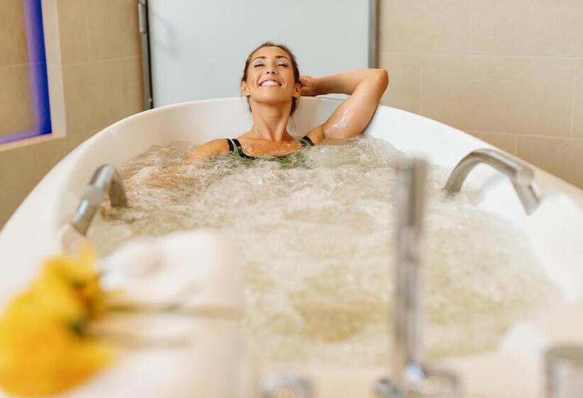 هتل Premier Aqua  Adults Only