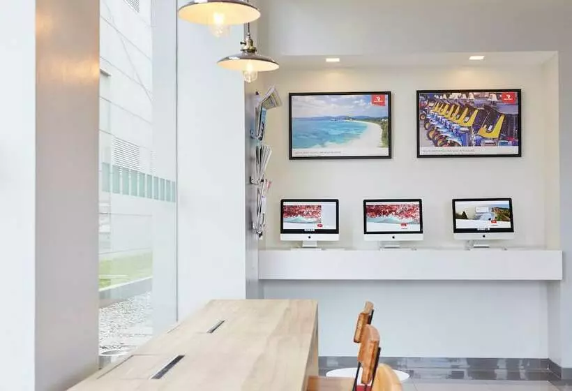 בית מלון כפרי Red Planet Manila Aseana City