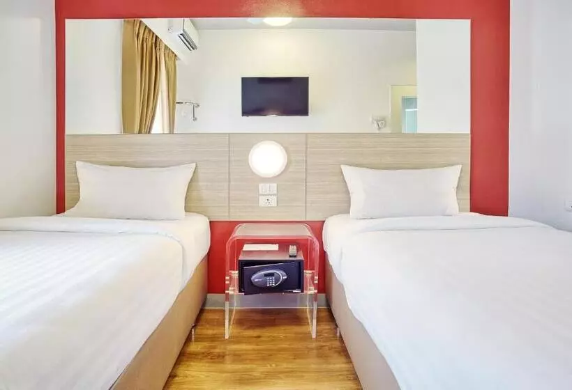 בית מלון כפרי Red Planet Manila Aseana City