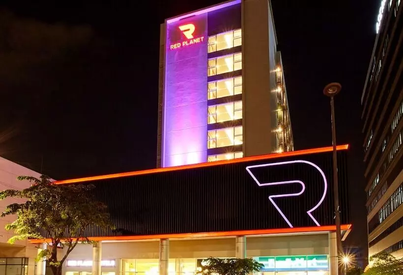 בית מלון כפרי Red Planet Manila Aseana City